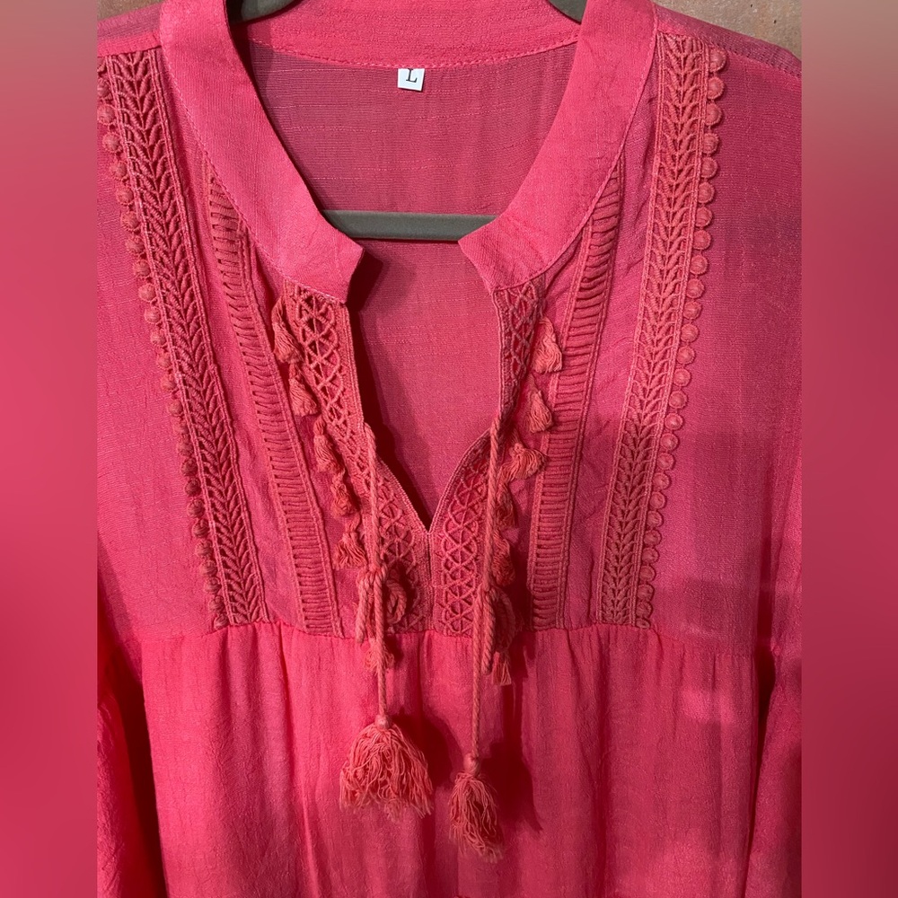 EUC Coral Boho Tassel Dress w/Cold Shoulder and Lace Trim Details Tiered Skirt - Picture 3 of 6